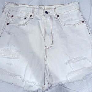 AMERICAN EAGLE  White Distressed Denim 90s BOYFRIEND Shorts SIZE 10